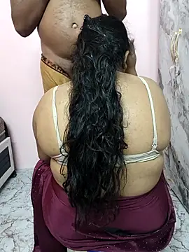 Snapshot of dhanshri143 chatting on June 16, 3:23 pm dhanshri143 online show from June 16, 3:23 pm