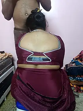 Snapshot of dhanshri143 chatting on April 30, 5:36 am dhanshri143 online show from April 30, 5:36 am