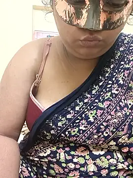 Snapshot of dhanshri143 chatting on September 18, 3:42 am dhanshri143 online show from September 18, 3:42 am