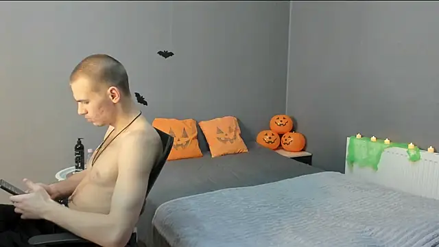 Garden of Eden  online show from October 30, 4:33 am