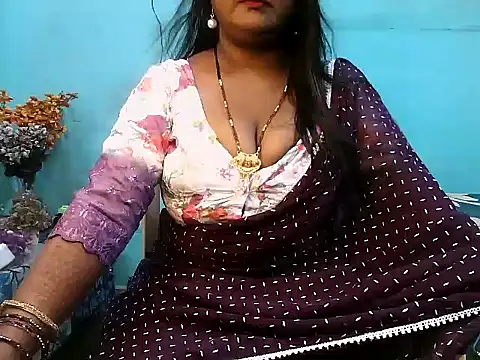 PREETI BABY online show from October 13, 4:36 am