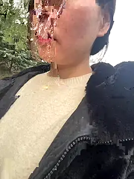 Snapshot of xinmeng-000 chatting on November 8, 6:50 am xinmeng-000 online show from November 8, 6:50 am