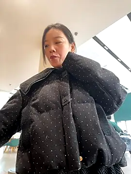 Snapshot of xinmeng-000 chatting on December 4, 5:50 am xinmeng-000 online show from December 4, 5:50 am