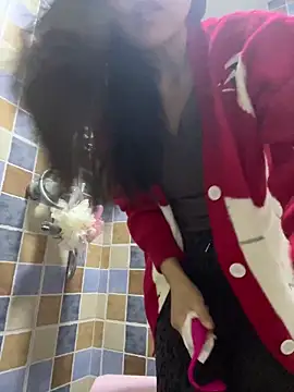 Snapshot of xinmeng-000 chatting on January 18, 7:23 am xinmeng-000 online show from January 18, 7:23 am