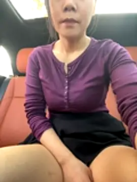 Snapshot of xinmeng-000 chatting on November 30, 6:14 am xinmeng-000 online show from November 30, 6:14 am