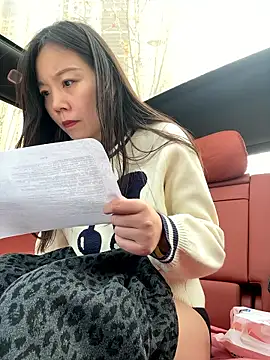 Snapshot of xinmeng-000 chatting on January 16, 7:23 am xinmeng-000 online show from January 16, 7:23 am