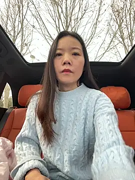 Snapshot of xinmeng-000 chatting on February 4, 3:56 am xinmeng-000 online show from February 4, 3:56 am