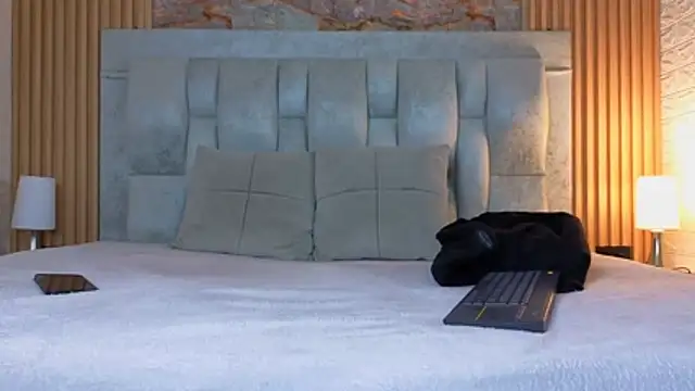 pipedark  online show from November 28, 3:39 am