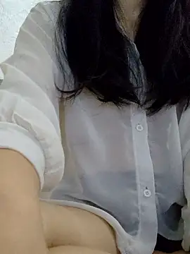 Snapshot of Maria2299 chatting on July 11, 4:51 pm Maria2299 online show from July 11, 4:51 pm