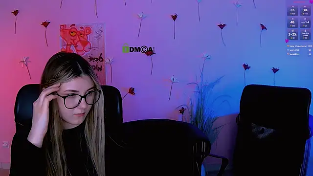 lissa night online show from April 13, 11:42 pm