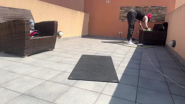 youngAlphaCouple online show from March 24, 10:15 am