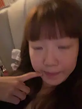 D-033 online show from November 5, 4:26 am