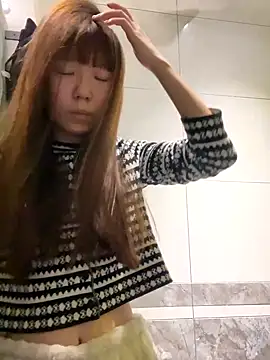 D-033 online show from November 21, 10:14 am