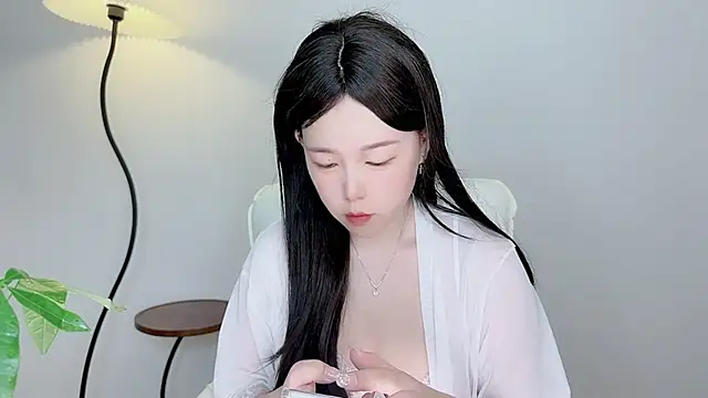 Bella Ava online show from January 10, 2:40 am