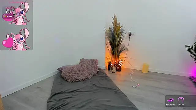 Kylie Kathy online show from November 12, 5:17 pm