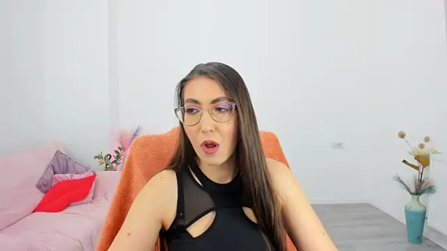 Kylie Kathy online show from October 9, 7:14 pm