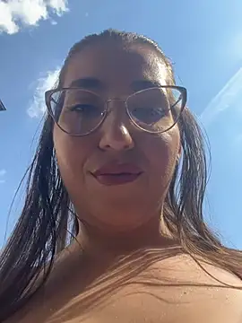 Snapshot of Kylie_Kathy chatting on June 11, 1:08 pm Kylie Kathy online show from June 11, 1:08 pm