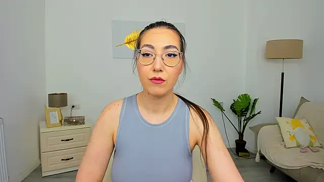 Snapshot of Kylie_Kathy chatting on June 16, 5:57 pm Kylie Kathy online show from June 16, 5:57 pm