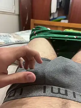 DANIELOLIVEIRA2 online show from February 9, 8:07 pm