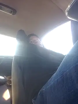 uratre online show from November 28, 8:42 pm