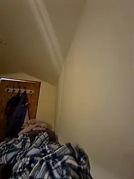 uratre online show from February 28, 5:56 pm