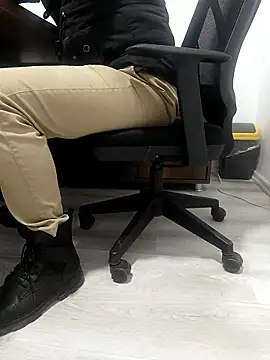 Snapshot of Yaman_33 chatting on January 14, 6:17 am Yaman 33 online show from January 14, 6:17 am