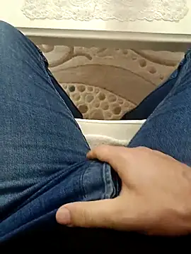 Snapshot of Yaman_33 chatting on February 28, 6:07 pm Yaman 33 online show from February 28, 6:07 pm