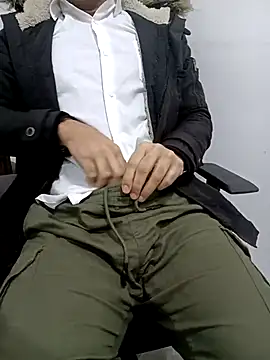 Snapshot of Yaman_33 chatting on February 20, 5:59 am Yaman 33 online show from February 20, 5:59 am