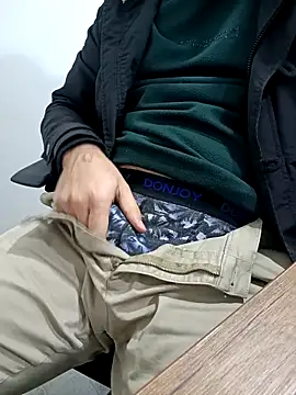 Snapshot of Yaman_33 chatting on February 3, 11:26 am Yaman 33 online show from February 3, 11:26 am