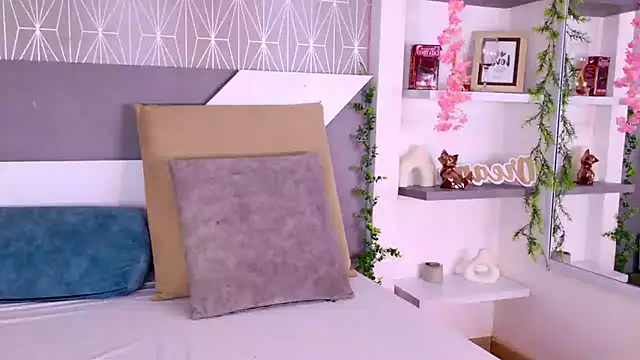 Celine Lee online show from October 13, 5:36 pm