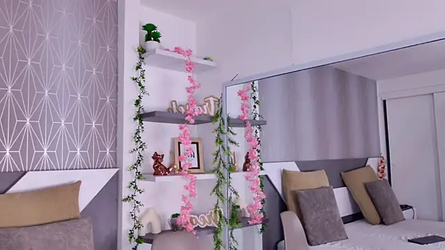 Celine Lee online show from September 8, 3:44 pm