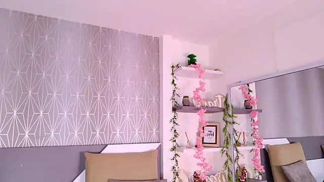 Snapshot of Celine_Lee chatting on October 31, 5:31 pm Celine Lee online show from October 31, 5:31 pm