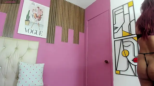 Lucia Spear online show from December 15, 12:55 pm