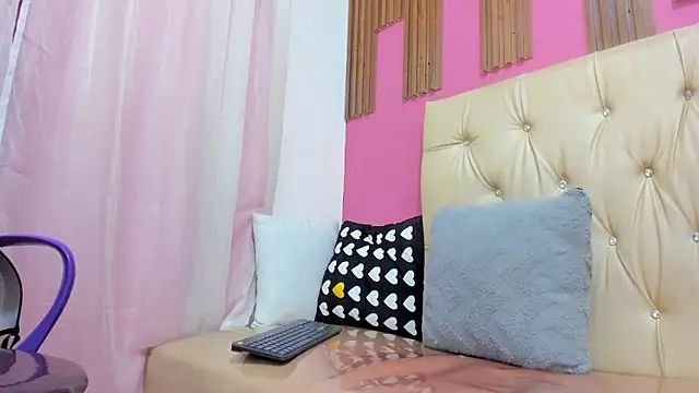 Lucia Spear online show from January 9, 1:07 pm