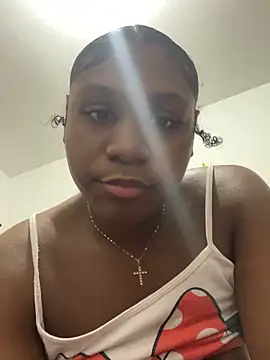 Snapshot of ANNIE_DOLCE_ chatting on June 7, 9:42 pm ANNIE DOLCE online show from June 7, 9:42 pm
