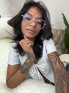 TweetiePieXXX online show from February 23, 9:15 pm