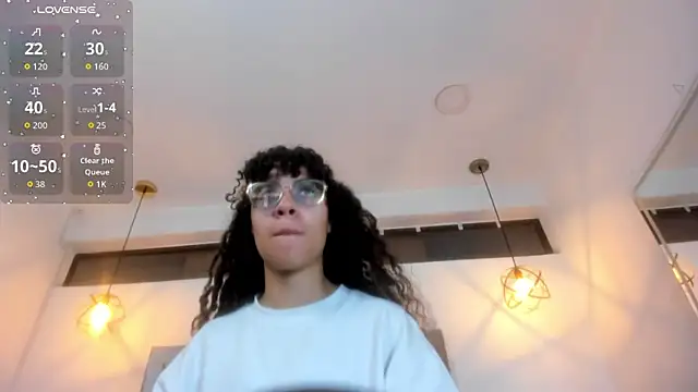 Hanna Cornee  online show from February 12, 12:16 pm