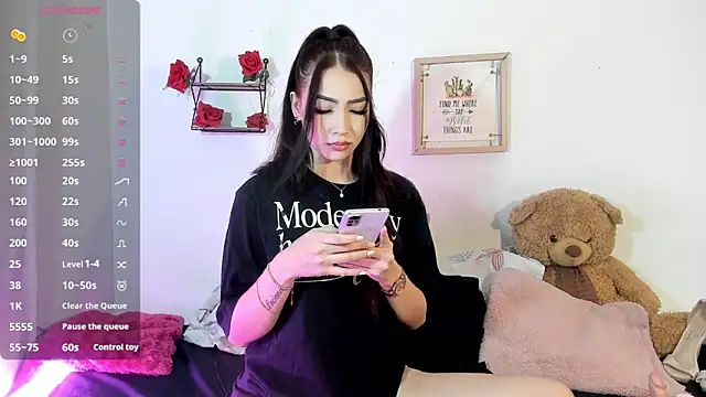 DanielaMarnt  online show from September 18, 2:53 pm