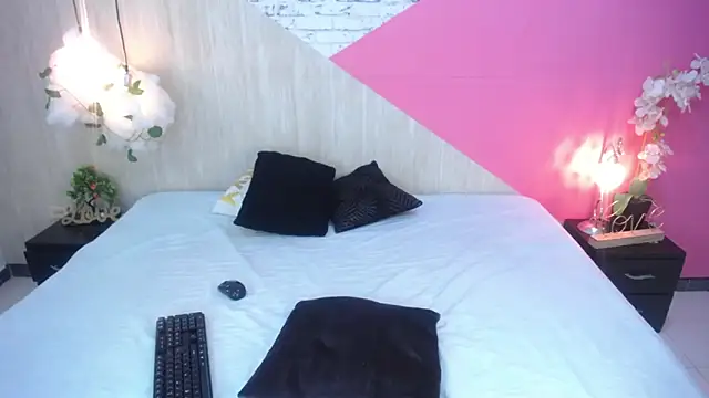 sophia brunette  online show from November 30, 11:22 am