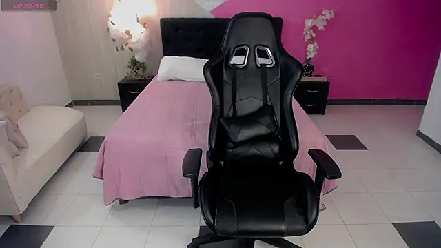 sophia brunette  online show from October 1, 11:58 am