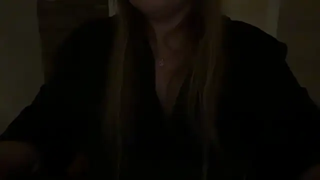 Snapshot of Lisa_S_7777 chatting on December 16, 11:09 pm Lisa S 7777 online show from December 16, 11:09 pm