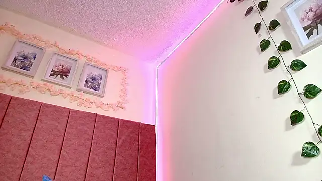 Barbiie 98 online show from March 20, 1:34 pm