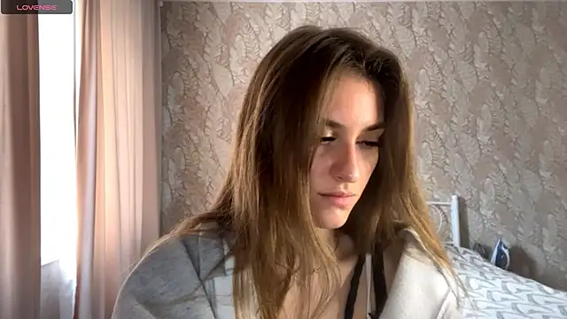 miainheat online show from September 17, 9:33 am