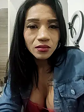 Snapshot of Kellye_hotTs chatting on October 19, 7:33 am Kellye hotTs online show from October 19, 7:33 am