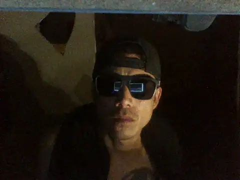 Lunaty00 online show from April 19, 7:42 am