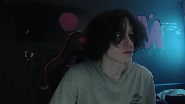 min1pekka online show from November 27, 1:17 am