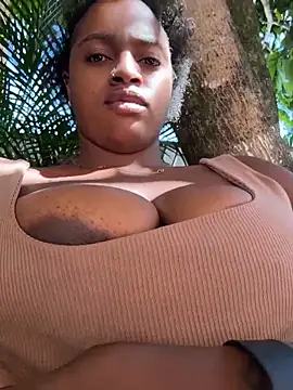 Snapshot of darle_volant chatting on June 21, 2:34 pm darle volant online show from June 21, 2:34 pm