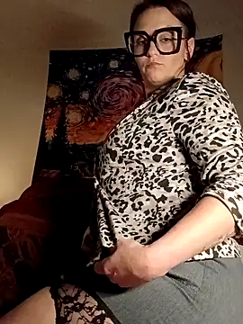 Snapshot of SweetnessSugar chatting on October 7, 4:24 am SweetnessSugar online show from October 7, 4:24 am