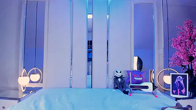 VesperVelvet online show from November 29, 8:53 pm