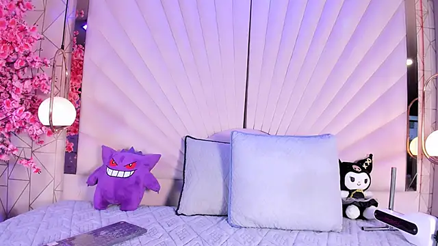 VesperVelvet online show from June 30, 5:29 am